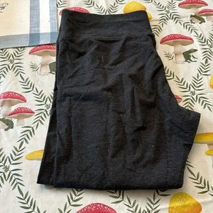 NY&C Black XL Capri Leggings